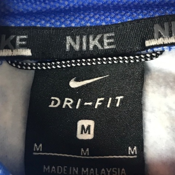 Boy's Nike SWOOSH Dri-Fit Pullover - Picture 6 of 6